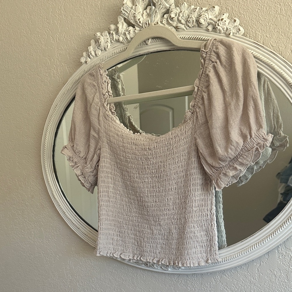 Smocked top with Puff Sleeves 100% cotton